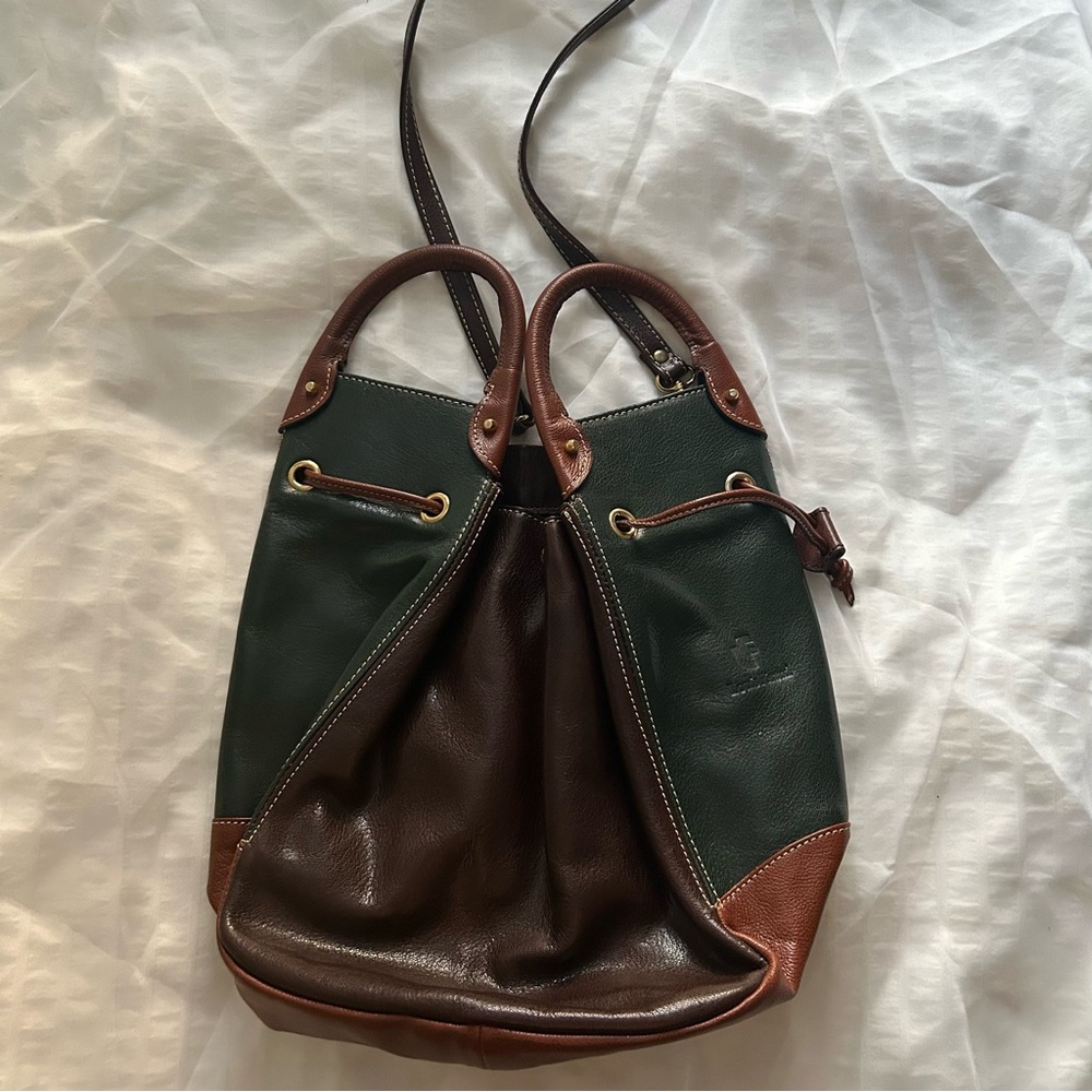 Louis Feraud Paris vintage designer genuine leather crossbody bag (RARE)